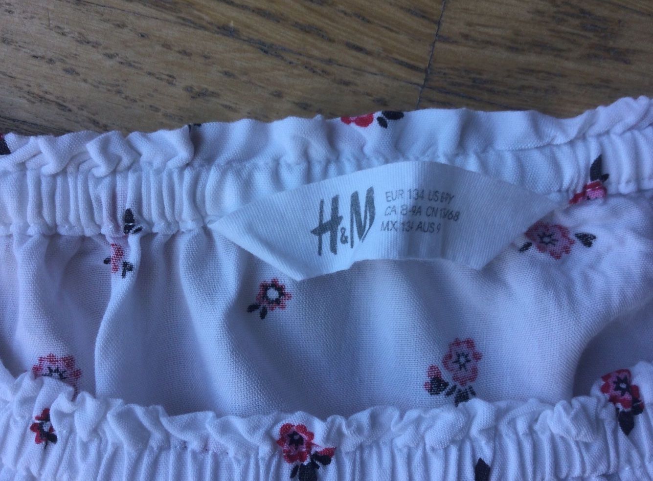H&M Camicette, T-shirt & Top: Mädchen Sommer Top, Gr 134 – Usato da Zürich venduto da mir_2kjl 2