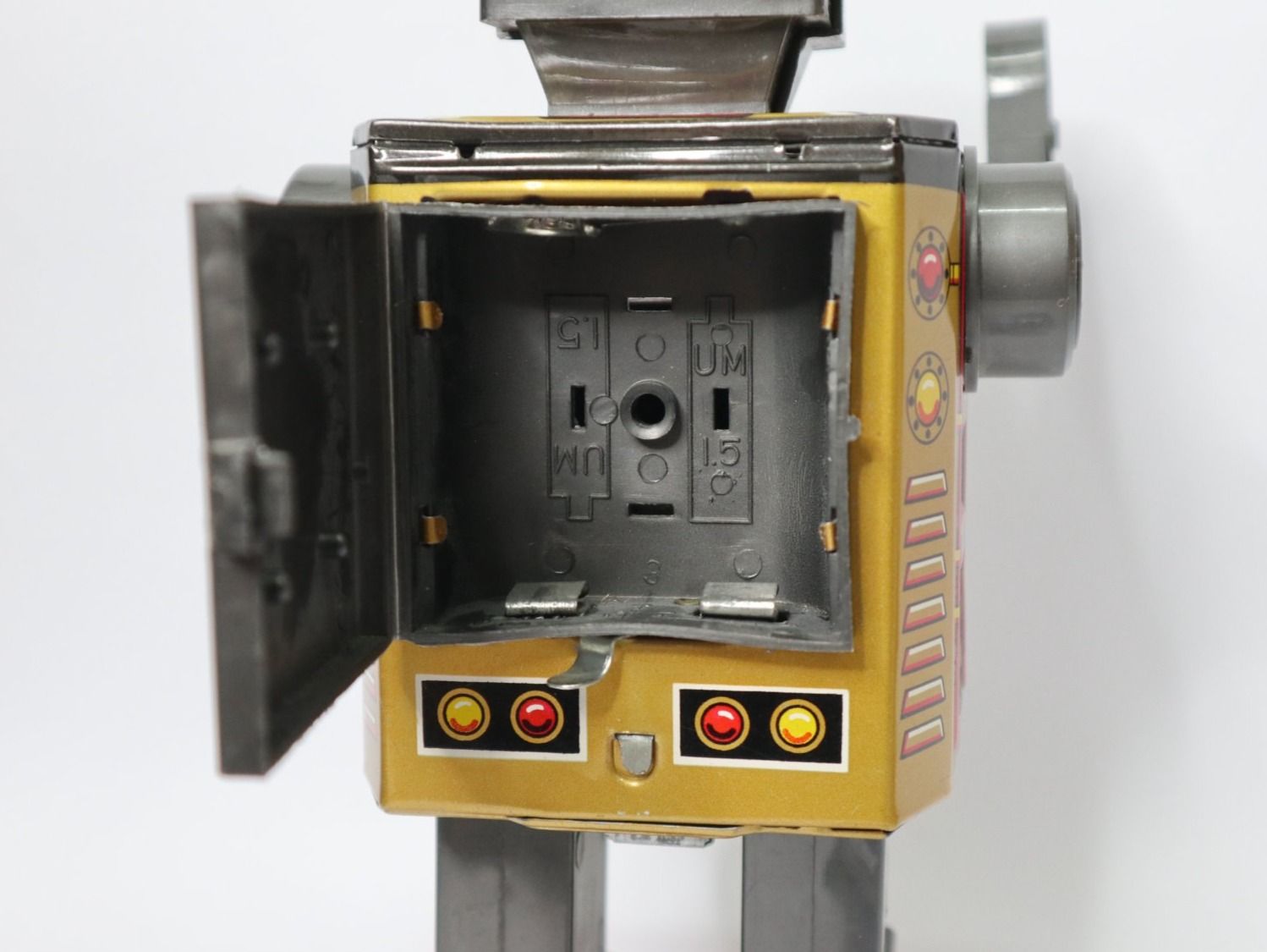 Spielzeuge: 60's Roboter Attacking Martian Robot made in Japan 70's – Gebraucht aus Eschenbach SG von Astalavista 5