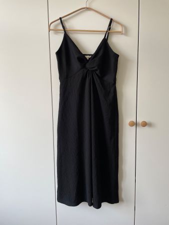 H&M Crinkle-Kleid / Midikleid mit Knotendetail – Gr. S