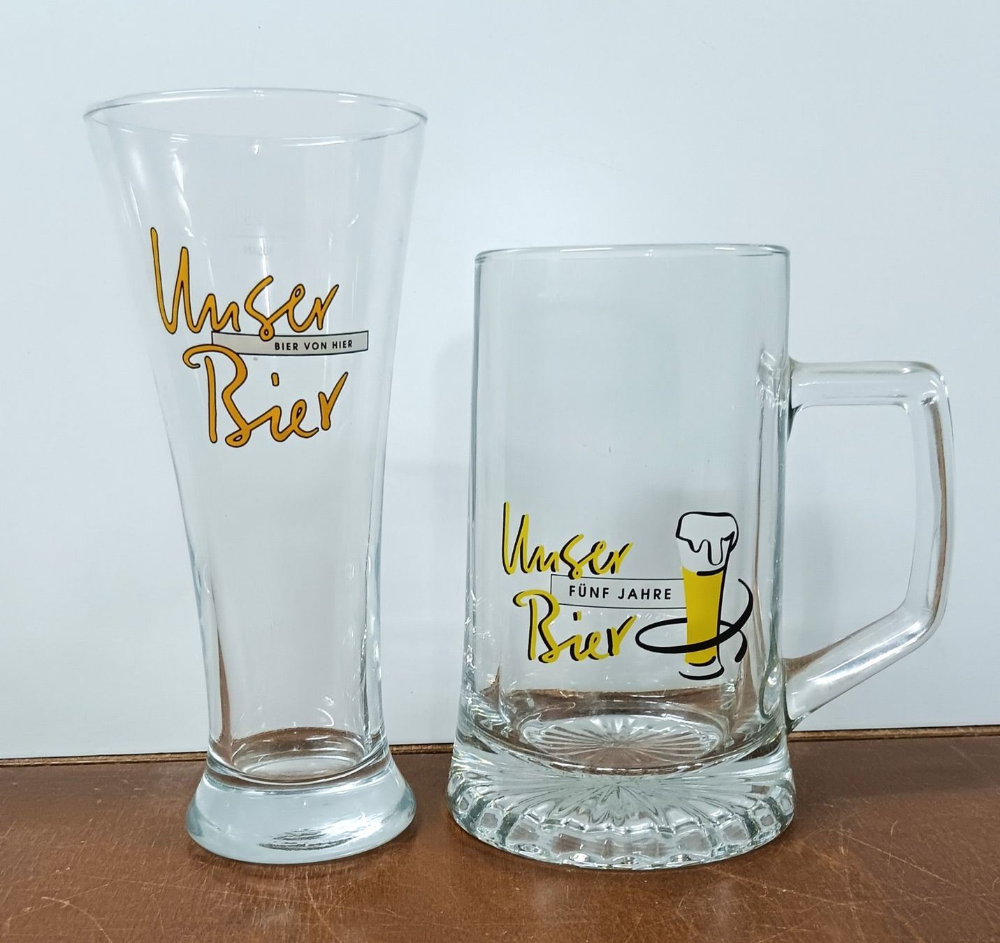 Bicchieri: 2 Bierglas Brauerei Unser Bier Basel – Usato da Lichtensteig venduto da B-B-Bier