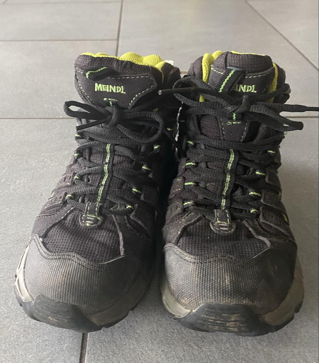 Meindl Scarpe per ragazzi: Meindl, Wanderschuhe, Gr. 31 – Usato da Schöfflisdorf venduto da ast_jfj7
