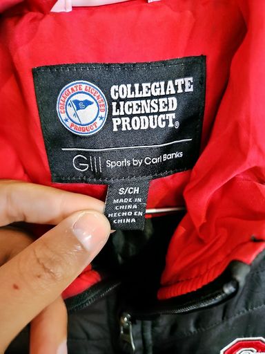 Jacken: Ohio State Buckeyes Schwarz & Rot Gesteppte Jacke – Gebraucht aus Zug von vinokilo 4
