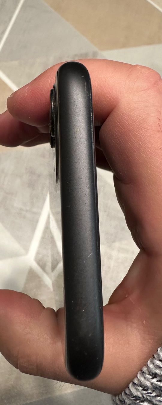 Apple Handys / Smartphones: iPhone 11 128GB schwarz – Gebraucht aus Dübendorf von  4