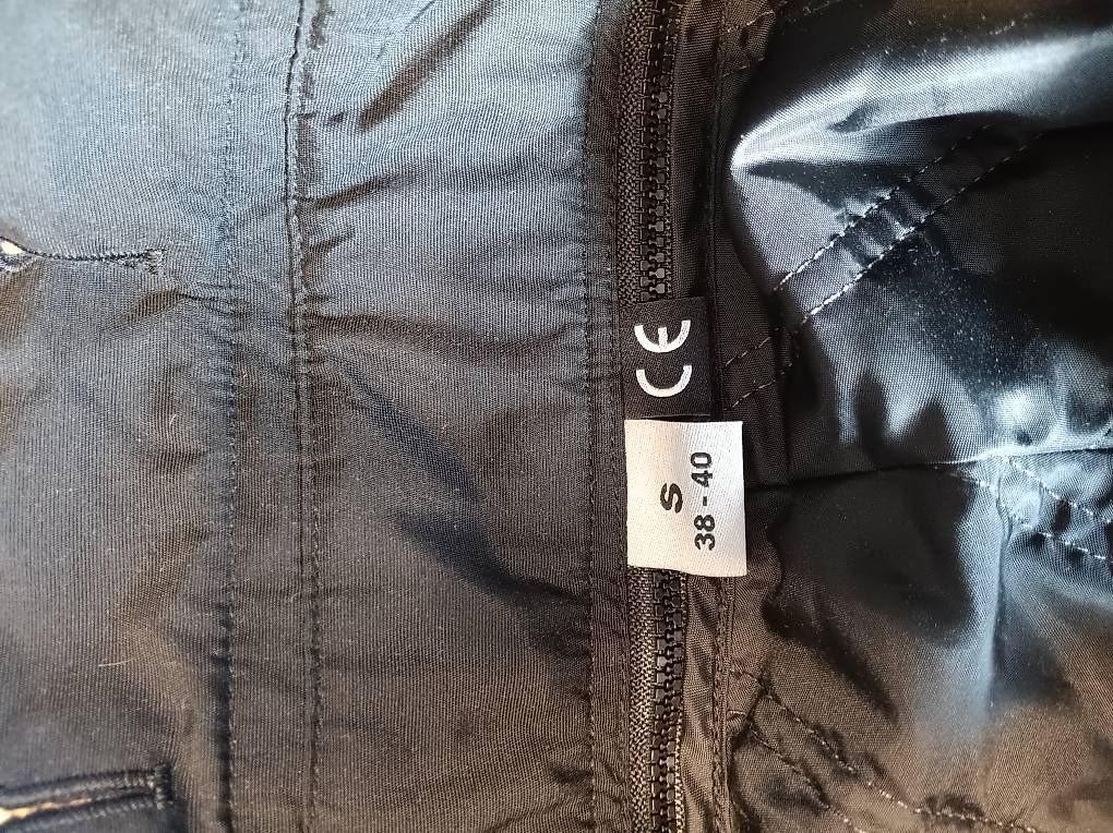 Lotti di vestiti: Töffkleider – Usato da Huttwil venduto da Nidi96 3