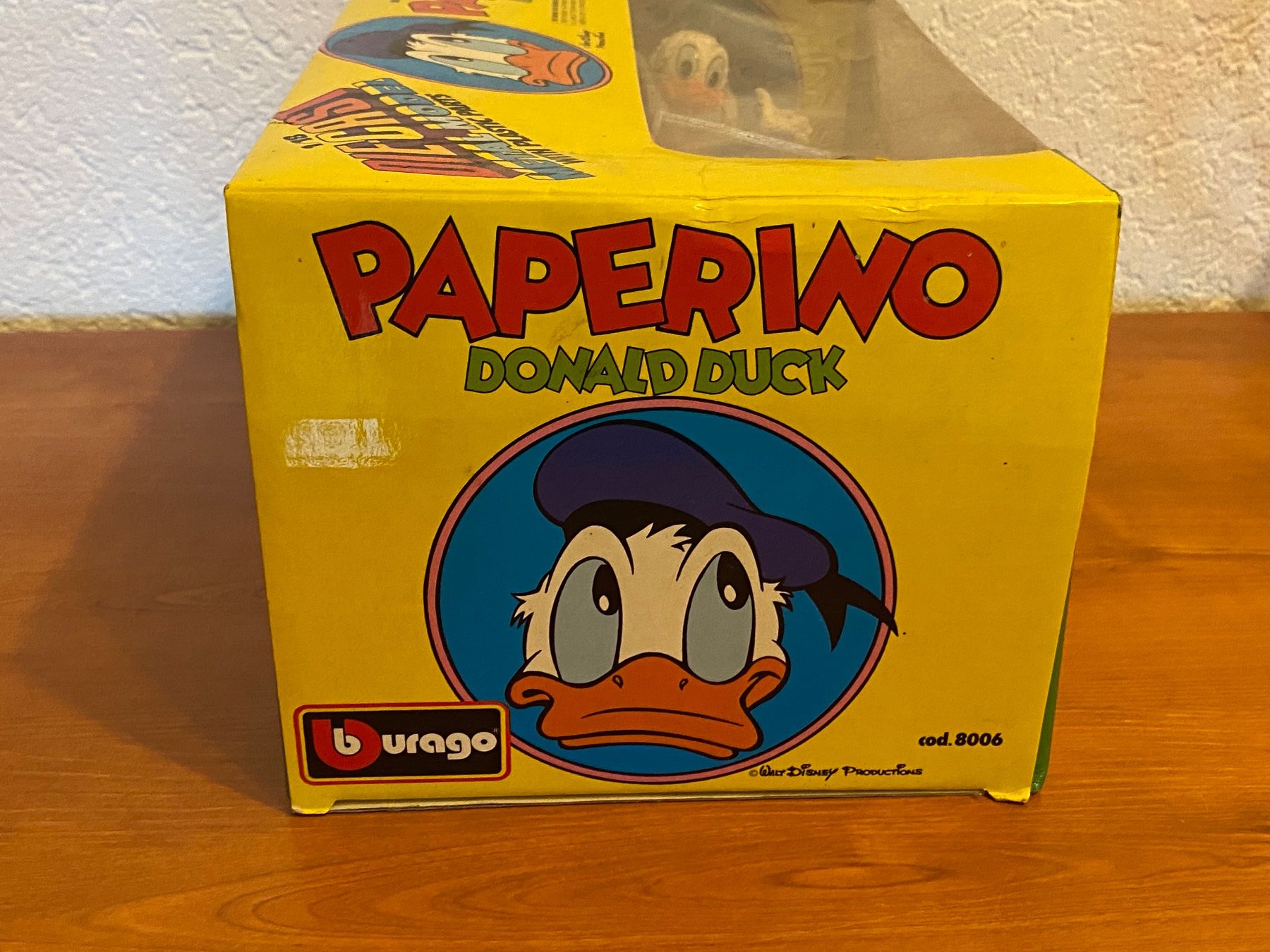 Bburago Modellini d'auto: Burago  Jaguar Paperino Donald Duck  1/18 – Usato da Bonfol venduto da zagato43e 6
