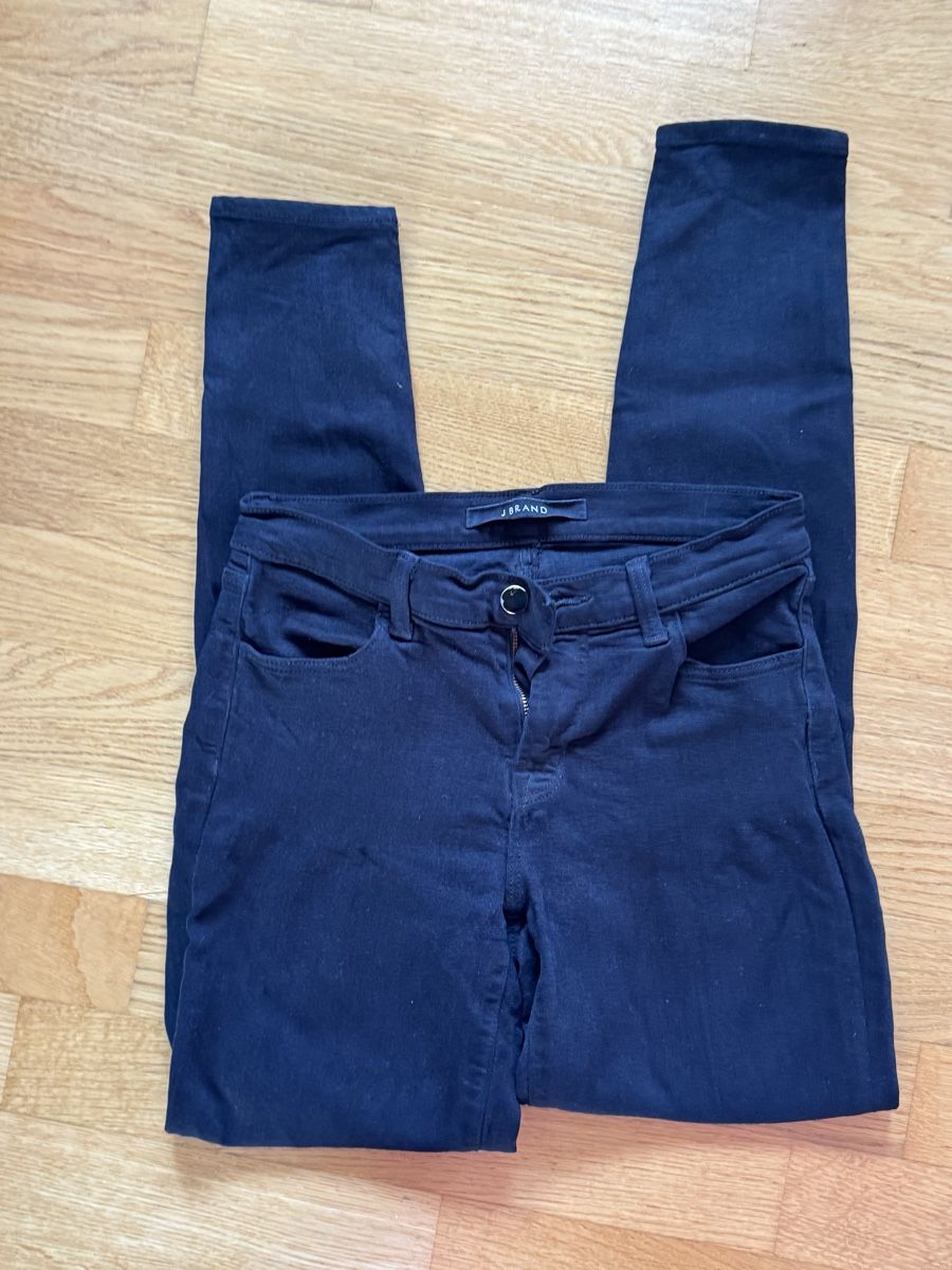Jeans: J Brand Jeans Black 26 – Usato da Männedorf venduto da Isa88fashion