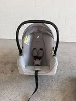 Babyschale für Auto mit Isofix