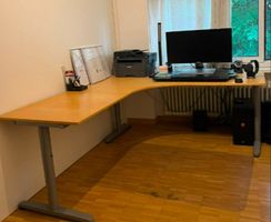 Schreibtisch L-Form mit kleinem Aktenschrank