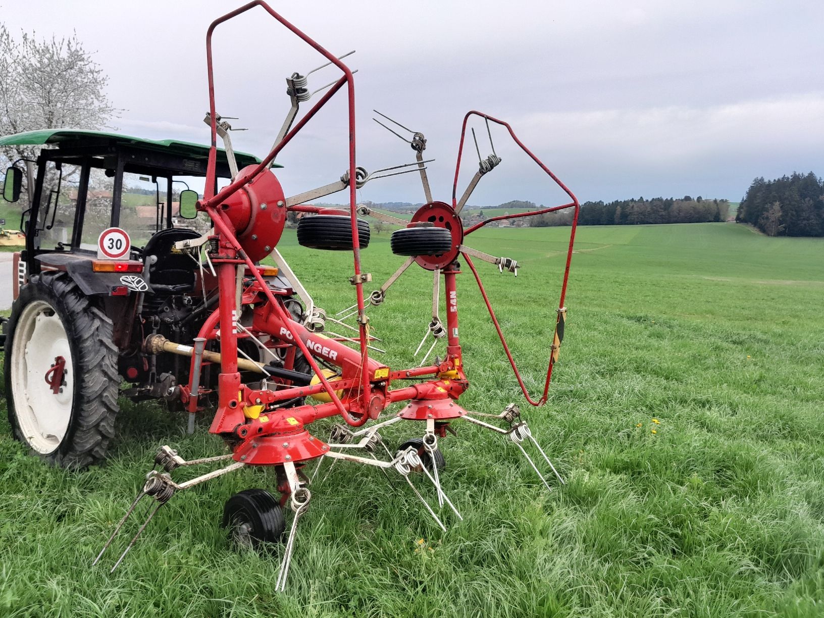 Tutte le macchine: Kreiselheuer  – Usato da Gondiswil venduto da Beatrix73 3