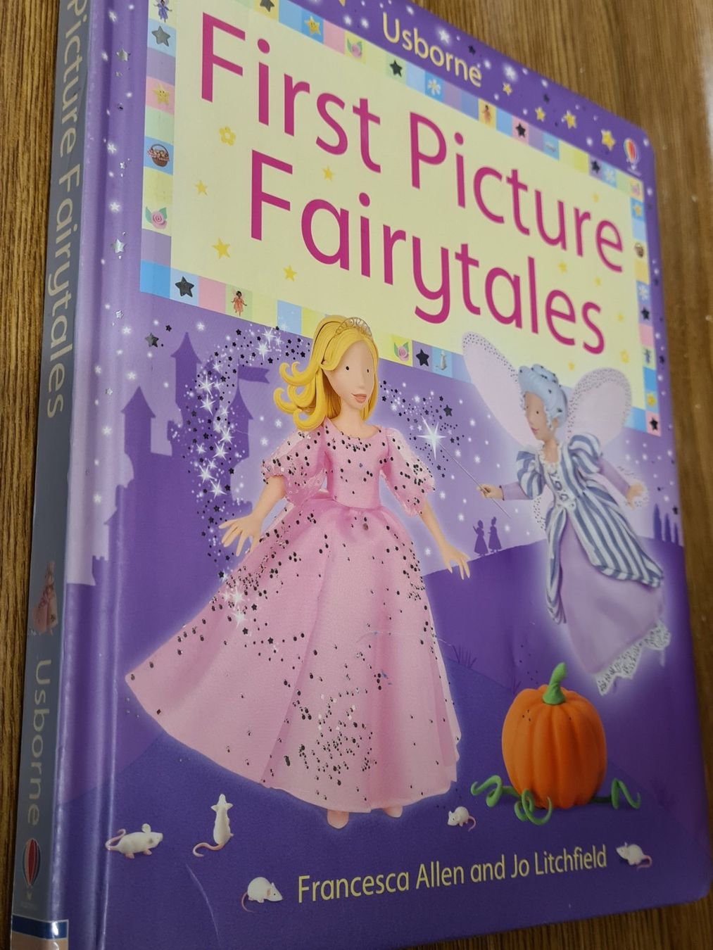 Libri: Grösseres Kleinkinder Buch, englisch – Usato da Amriswil venduto da used2use 4