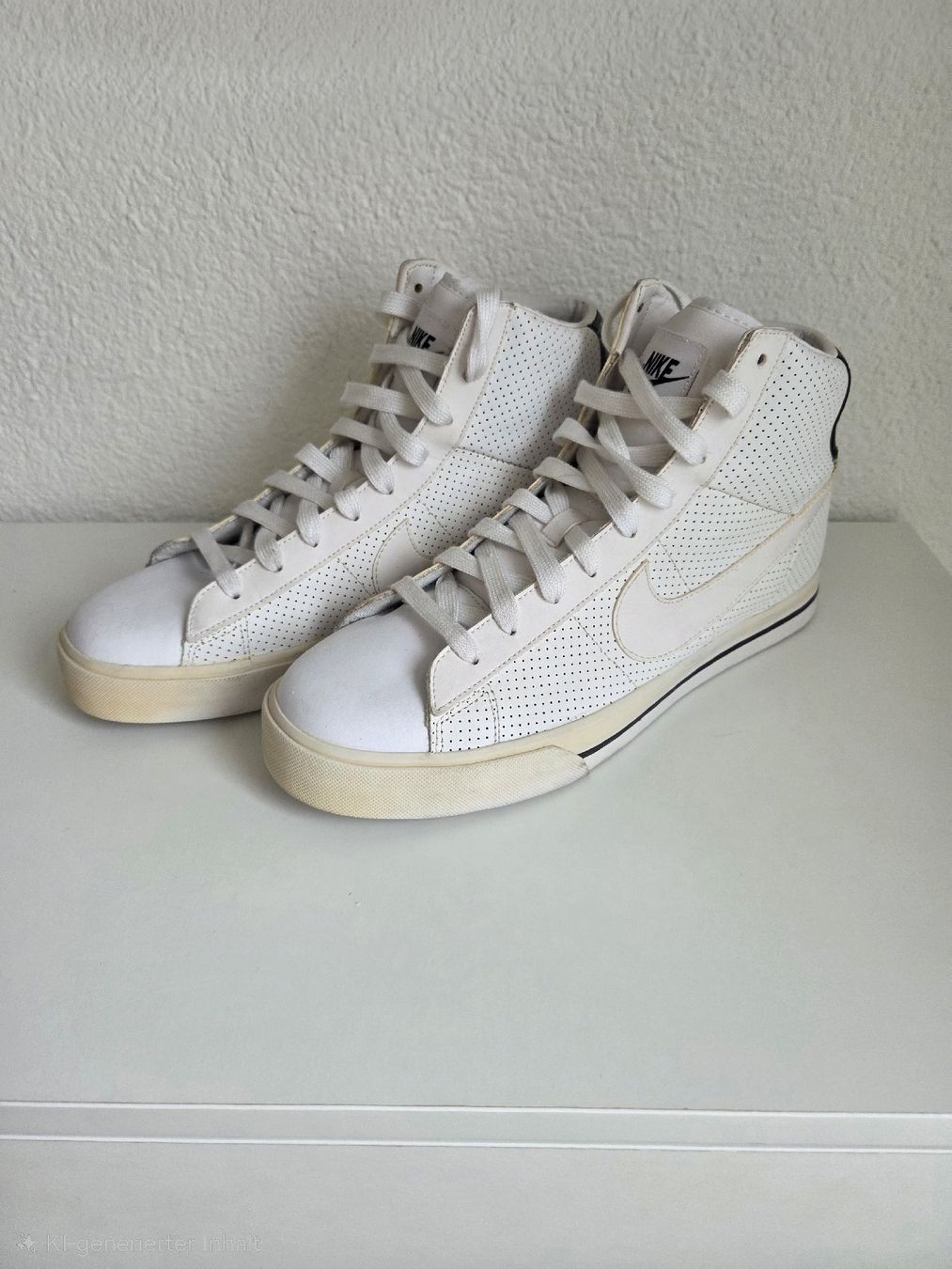 Nike Scarpe da uomo: NIKE Toki Premium High, weiss, EUR 44 – Nuovo (secondo la descrizione) da Baden venduto da TA2222