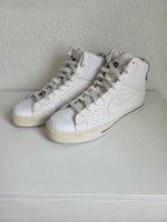 NIKE Toki Premium High, weiss, EUR 44