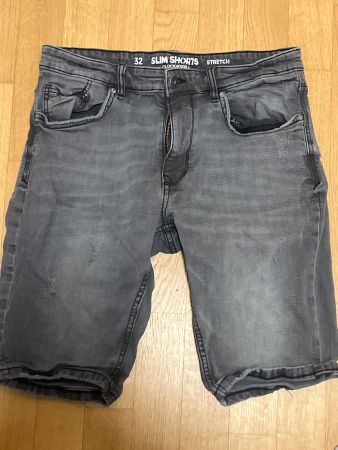 Shorts Clockhouse Slim Shorts Stretch Grau Gr. 32