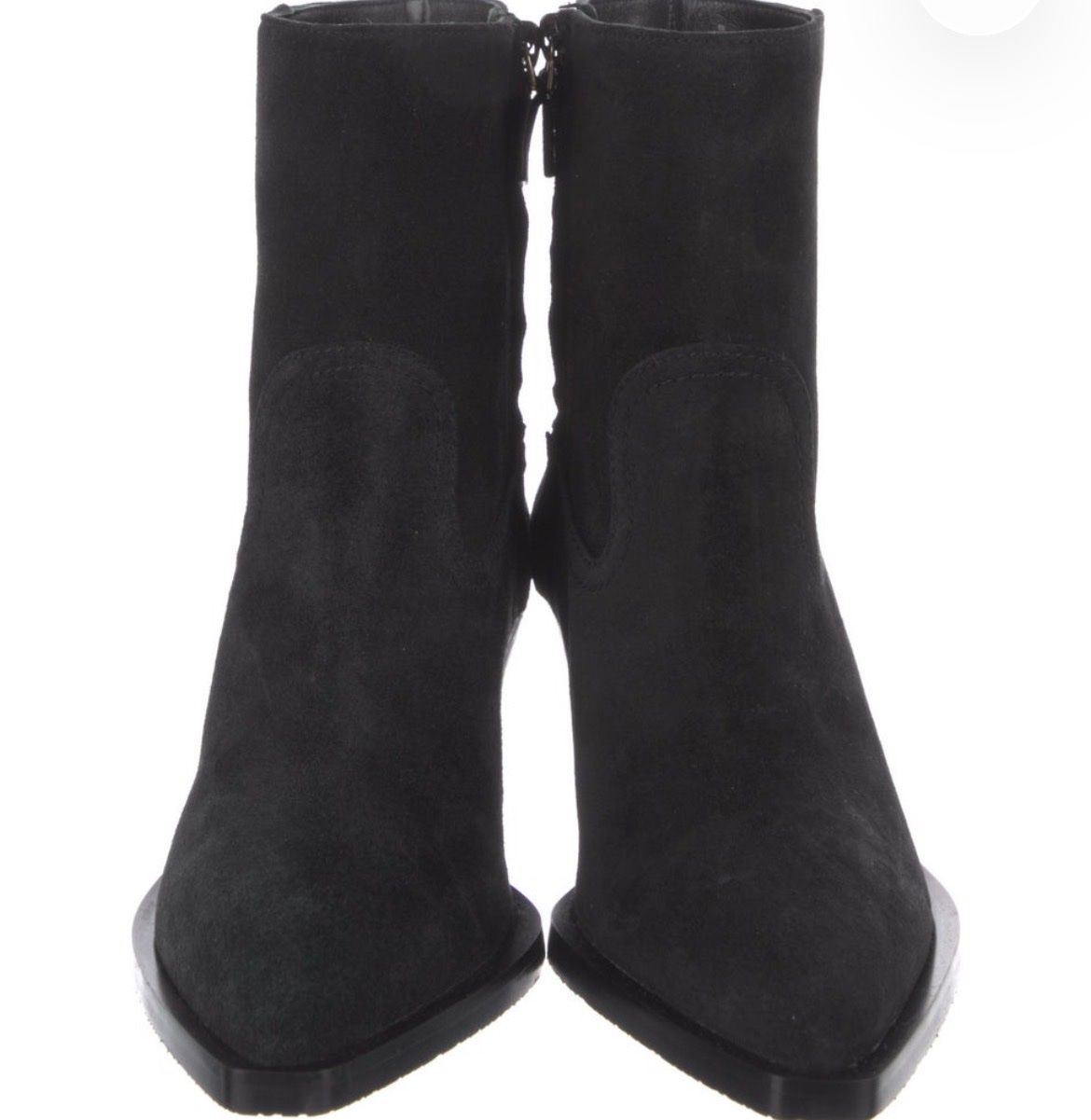 Stuart Weitzman Chaussures femmes: Stuart weitzman suede boots size 5.4 – D'occasion à Zug par day_9ph6 1