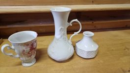 Konvolut Porzellan: Kanne, Vase, Tasse, weiss