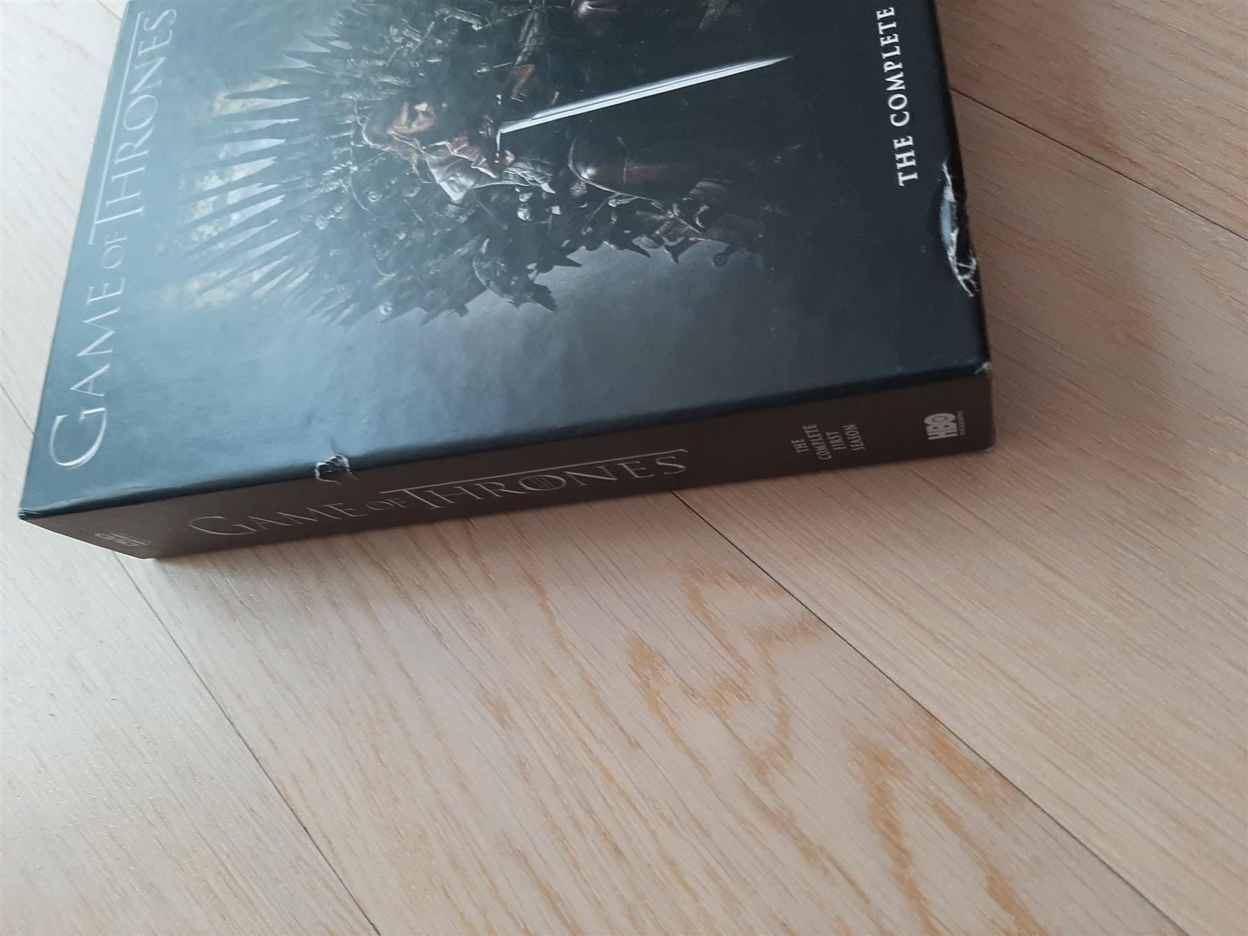 Tutti i DVDs: Game of Thrones Complete First Season – Usato da Affoltern am Albis venduto da Sabinezc 6