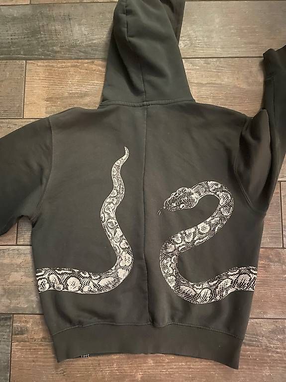 Giacche & Cappotti: Sweatjacke von Molo Gr.140 – Usato da Ruggell venduto da knoedifisch 1