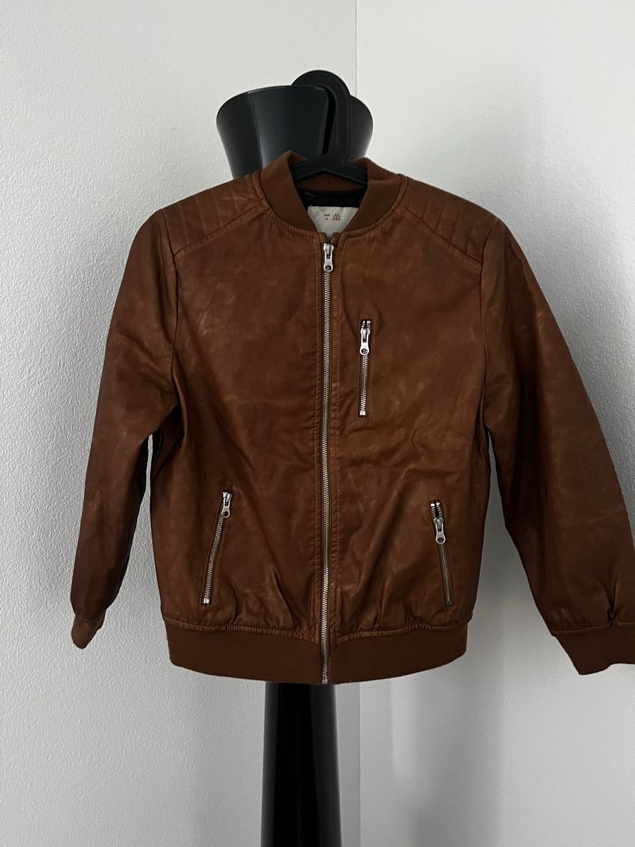 Zara Vestes & Manteaux: Kinder Lederjacke braun Gr. 140 – D'occasion à Hinwil par dire07