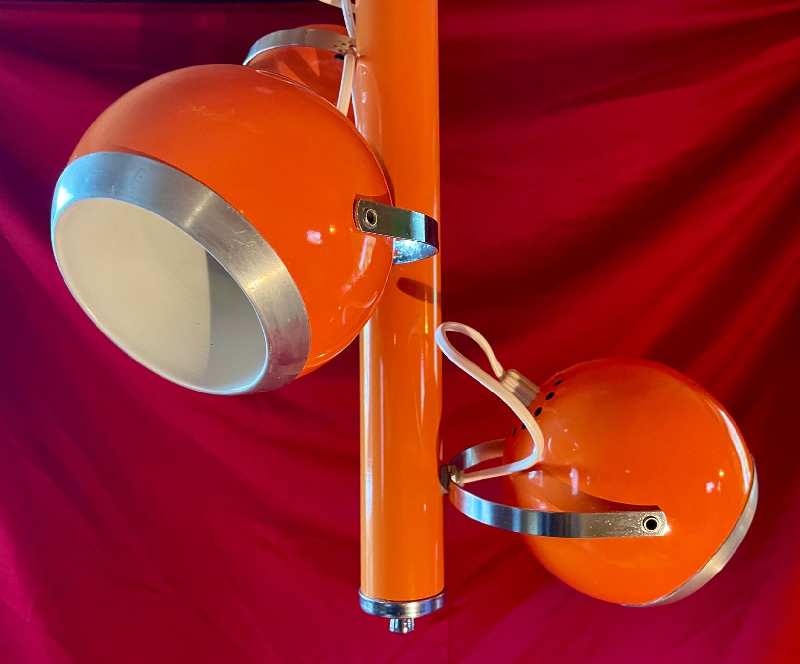 Lampadari & plafoniere: Lustre Eye-Ball Orange, année 70 – Usato da Prez vers Siviriez venduto da Mistinguette 4