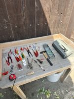 Lot Diverses Werkzeug und Kiste