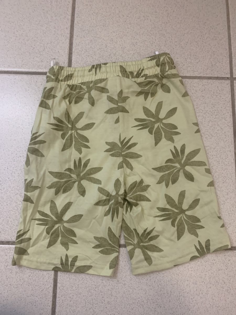 C&A Pantalons: Kurze Hose, Gr. 116, C&A – D'occasion à Buus par 2013dp 1