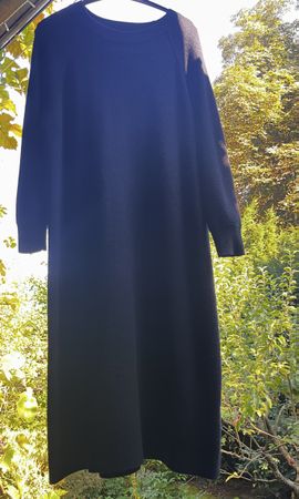 Schwarzes Kleid / Strickkleid, Grösse L