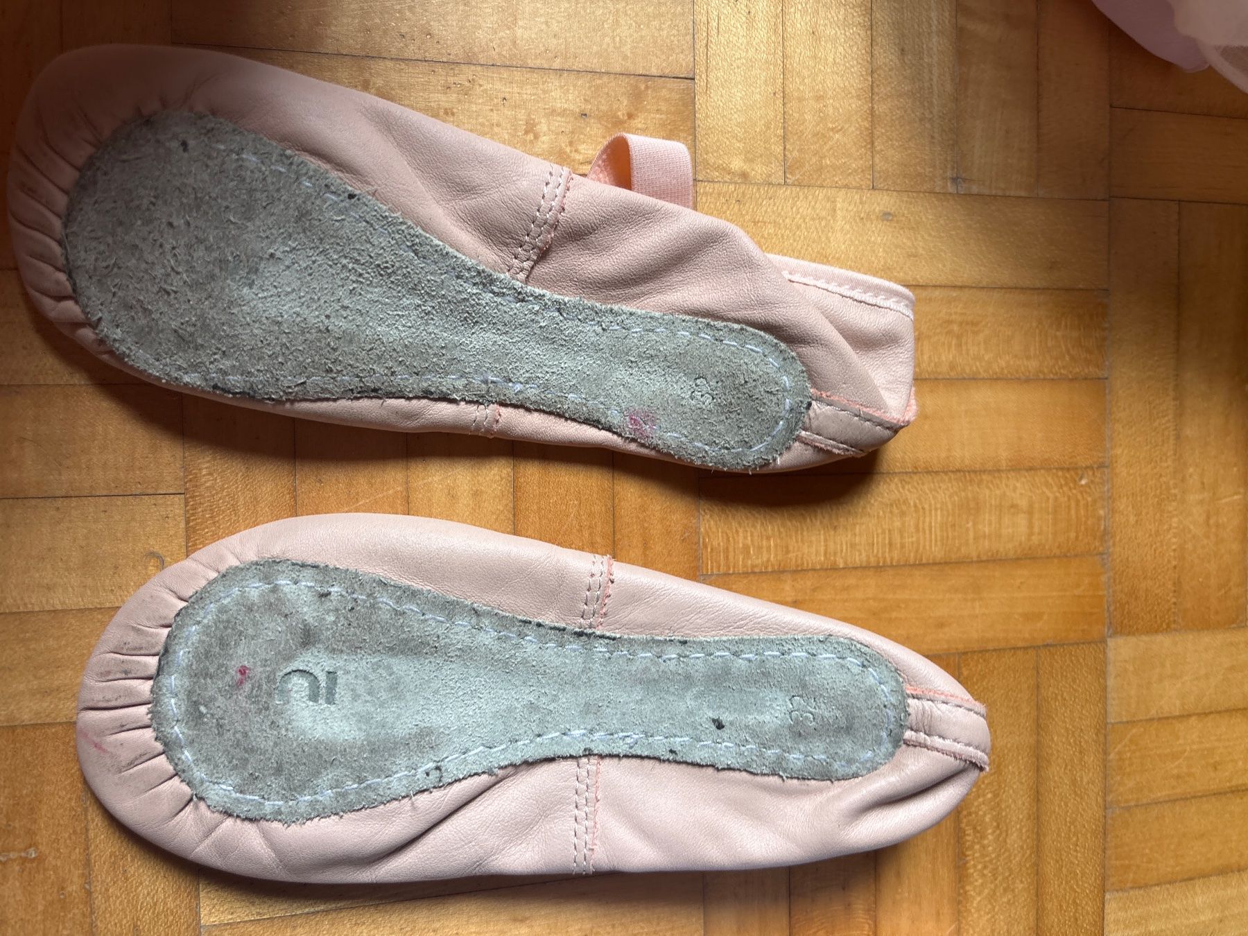 Lotti & Set di vestiti: Lot 3 Tutus de ballet avec chaussons – Usato da Lajoux JU venduto da plise 3