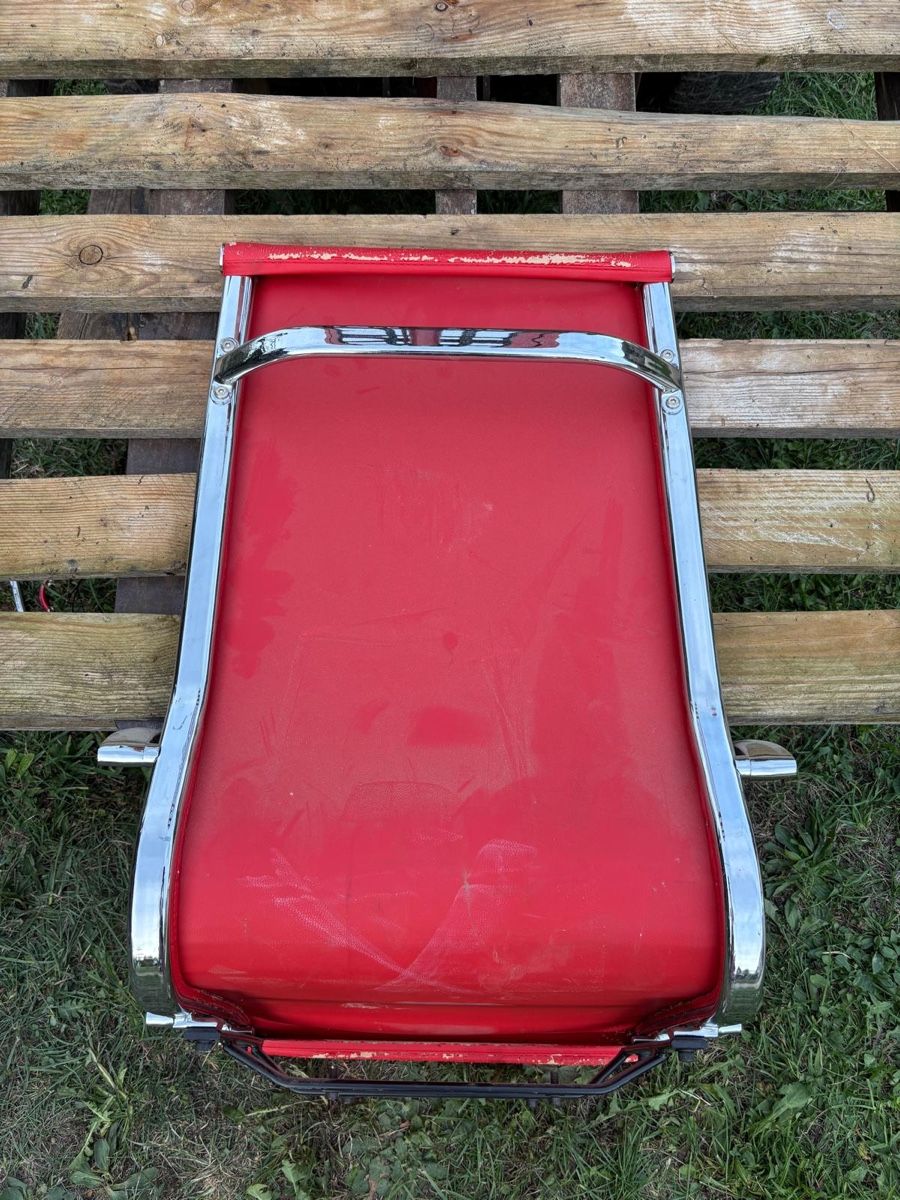Sedie: Chaise bureau design rouge structure métal état usagé – Usato da nods venduto da Gao 2