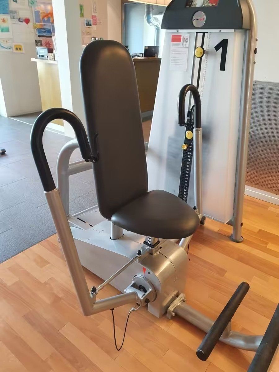 Vélos d'appartement: Occasion Proxomed Chest Press – D'occasion à Liestal par FitCom