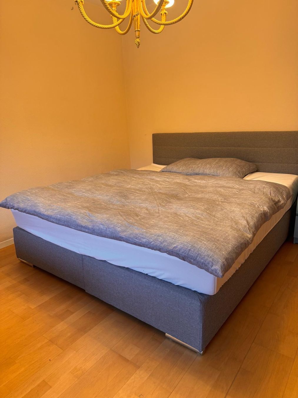 Lits: Bett & Matratze – D'occasion à Zumikon par Celine_1001