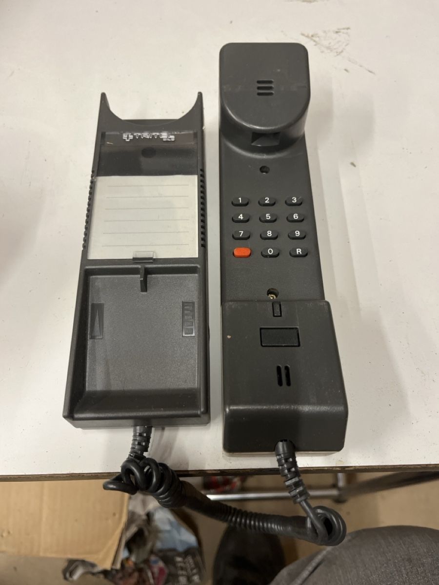 Swisscom Telefoni: Ancien téléphone Tritel Sils – Usato da Onnens FR venduto da Daniel333