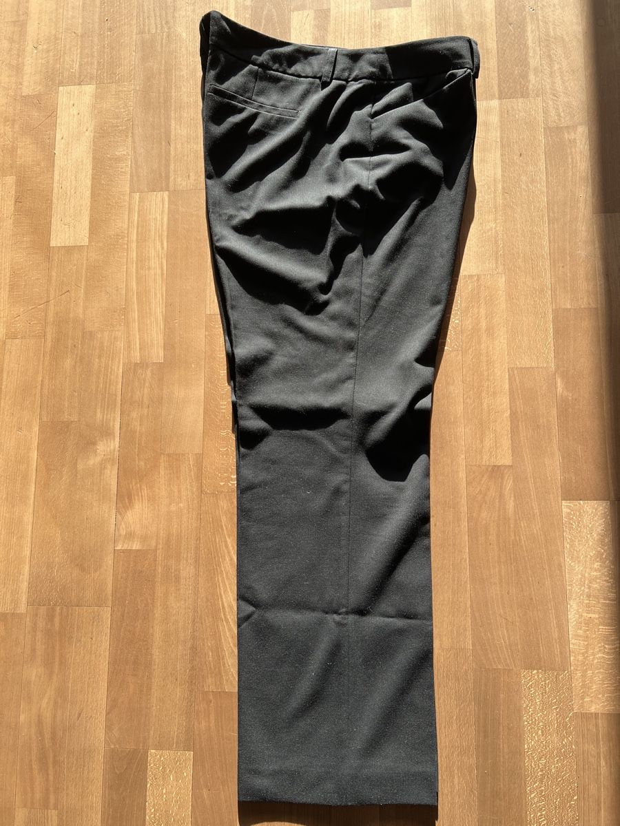 S.Oliver Pantaloni: s.Oliver Businesshose schwarz Gr. 44 – Usato da Münsingen venduto da est_s6vf