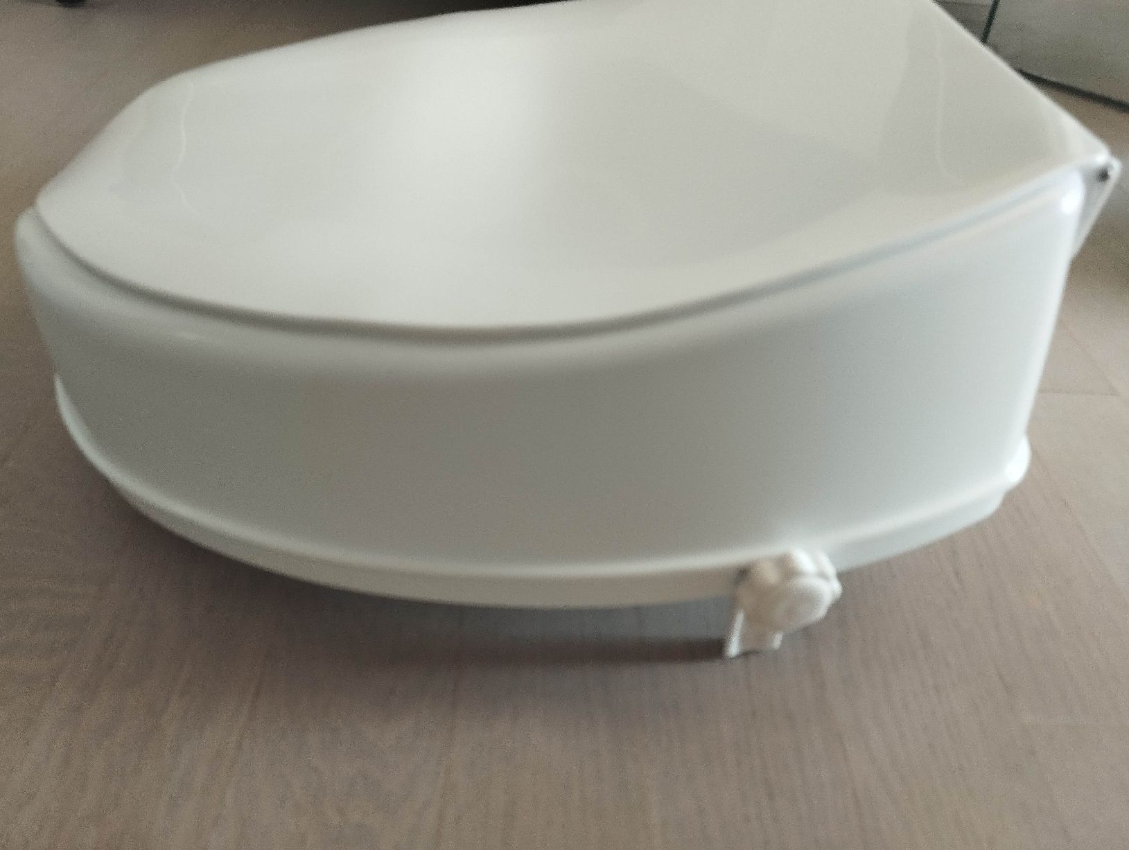 WC: Toilettensitzerhöhung – D'occasion à Mörigen par sigi2572 2