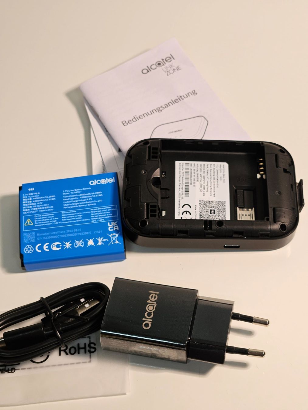 Alcatel Modem & Router: Neuwertiger Alcatel MW12VK Mobile Hotspot – Usato da Chur venduto da stockers_kleinhandel 5