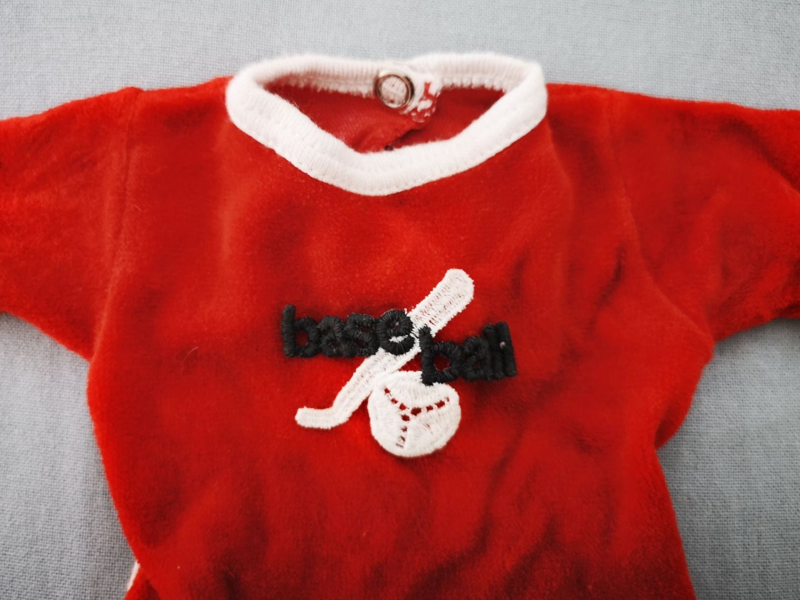 Bambole: Jumpsuit mit Baseball-Motiv – Usato da Liestal venduto da Gitterli01 2