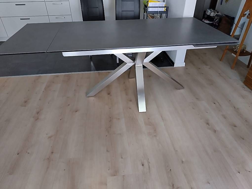 Tische: Tisch ausziehbar – Gebraucht aus Bönigen von sor_qvz8