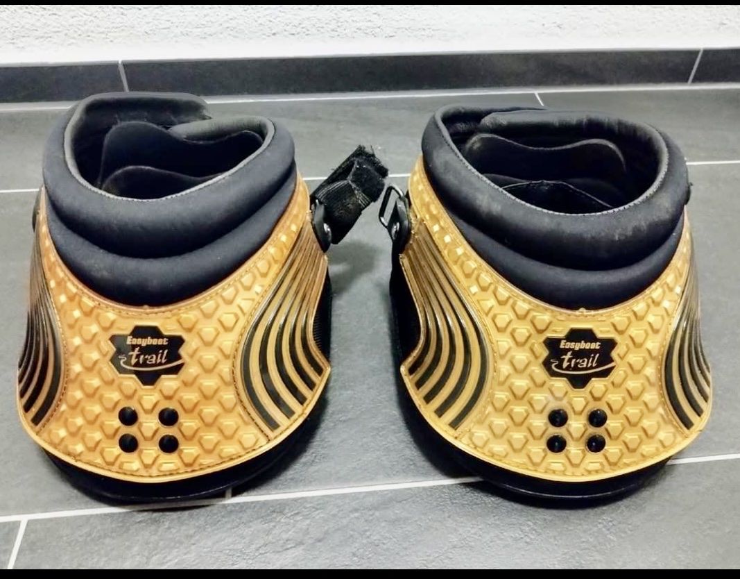 Scarpe per cavalli: Easyboot Trail taille 9 -paire en parfait état – Nuovo (secondo la descrizione) da Corsier-sur-Vevey venduto da ced_5tc2