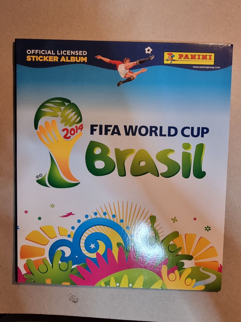 Panini Album: panini leeralbum wm 2014 neymar – Nuovo (secondo la descrizione) da Oberglatt ZH venduto da paninistickersworld