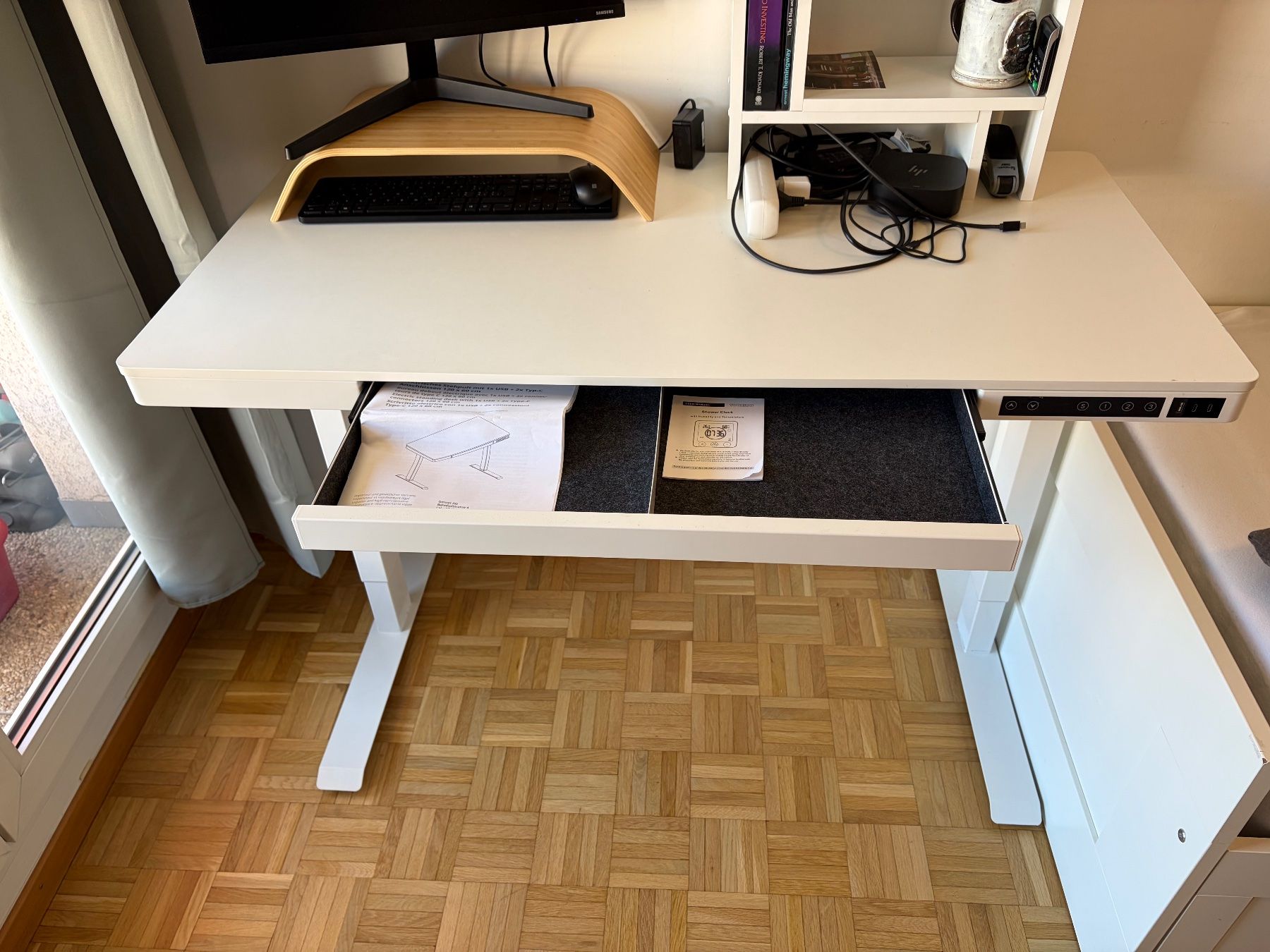 Scrivanie: Bureau debout électrique - Electric standing desk – Usato da Genève venduto da gia_8cgn 1