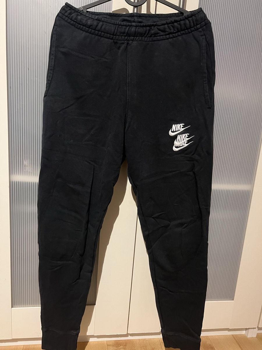 Nike Pantaloni: Schwarze Nike Jogginghose Gr. XS – Nuovo (secondo la descrizione) da Eiken venduto da Lera.24