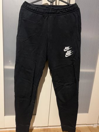 Schwarze Nike Jogginghose Gr. XS