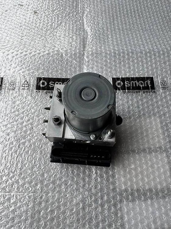 Smart Toutes les pièces auto: Gruppo centralina ABS smart 451 mhd 2012-2015 – D'occasion à Paradiso par lri_7wxr