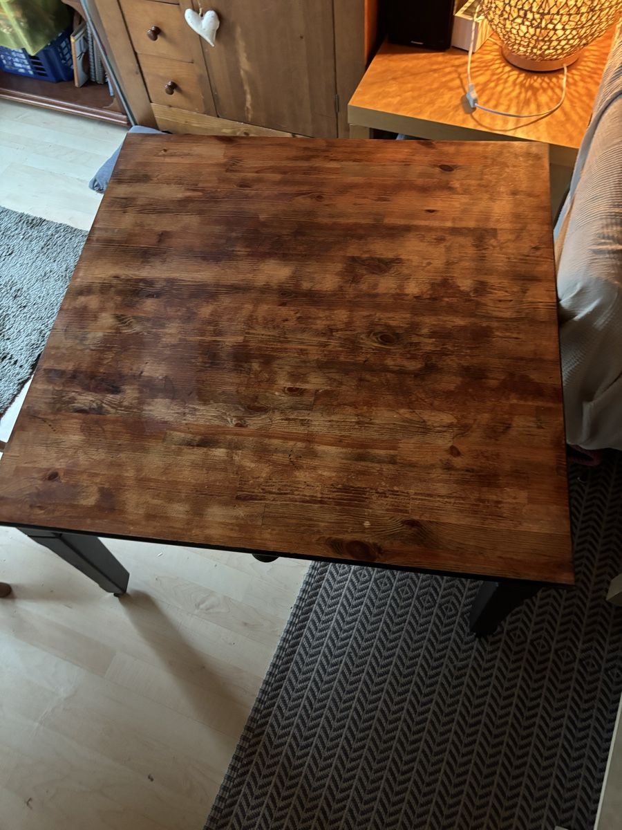 Tische: Tisch 90/90 , h ca 55cm  – Gebraucht aus Meiringen von Pumukl2 1