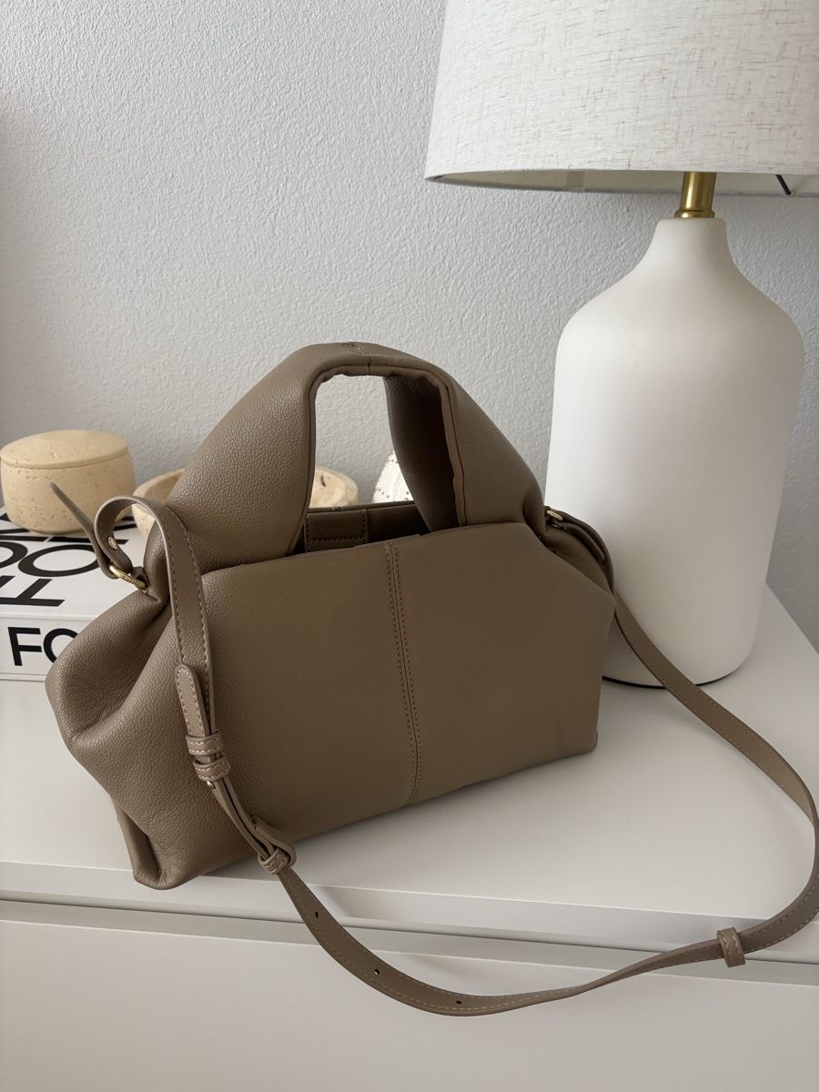 Sacs femmes: Bag in Taupe Colour  – Neuf (Voir description) à Horgen par len_qjz9 4