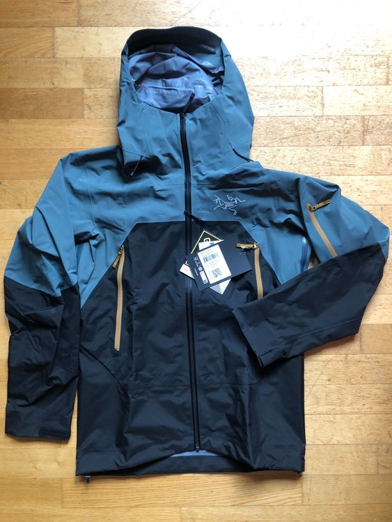 ArcTeryx Goretex Herren Rush Jacket (S) UND Sabre Hosen (M) (Neuf