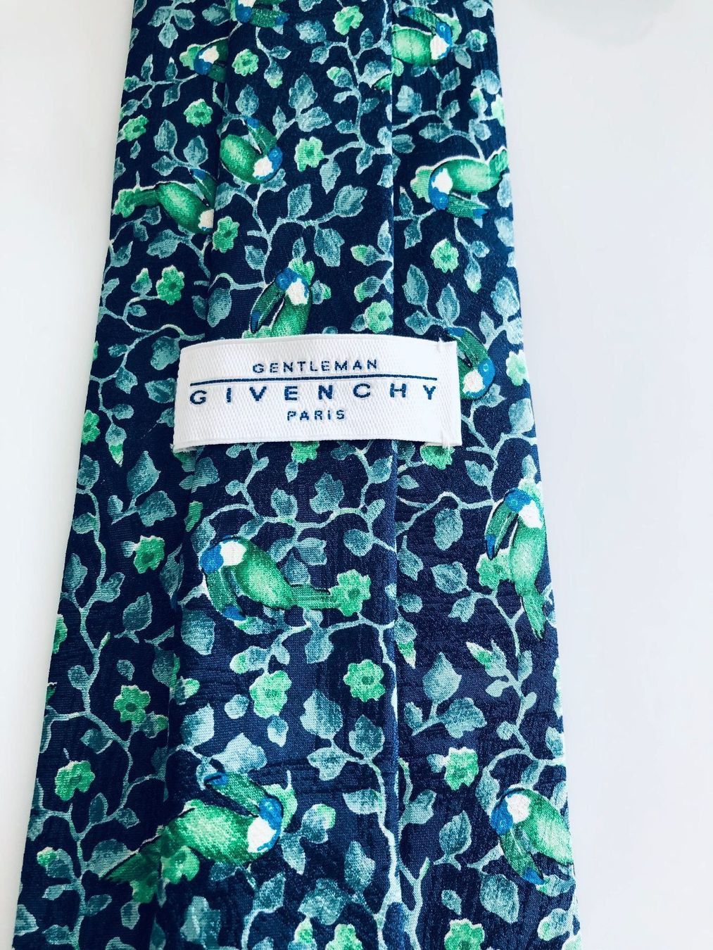 Cravatte: Krawatte GIVENCHY Paris – Usato da Winkel venduto da Luxtime 1