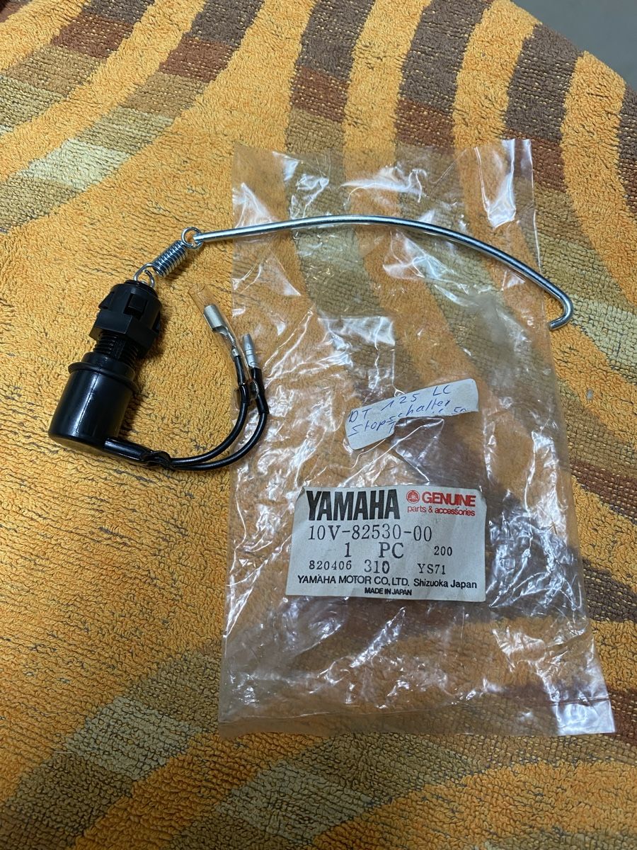Yamaha Tutti i ricambio per moto: Yamaha DT 125 LC Stoppschalter, Originalteil, – Nuovo e nell'imballaggio originale da Birmenstorf AG venduto da monza2011