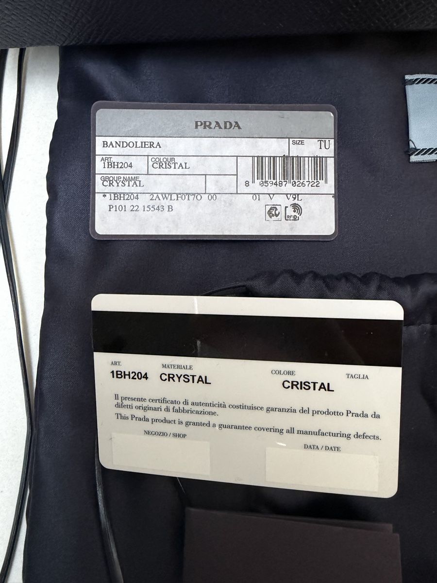Prada Borse da donna: NEW Prada Re-Edition 2005 satin bag with crystals – Nuovo (secondo la descrizione) da Vacallo venduto da kellyyy 7