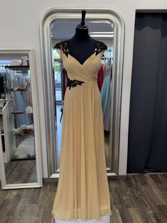 Abendkleid lang beige mit schwarzen Applikationen Gr. 36