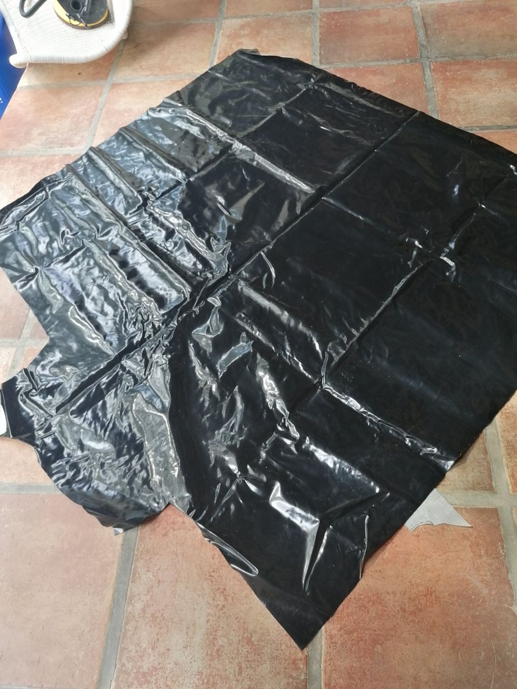 Tessuti: Glaenzender Kunststoff schwarz – Usato da Chezard St-Martin venduto da Loucail 3